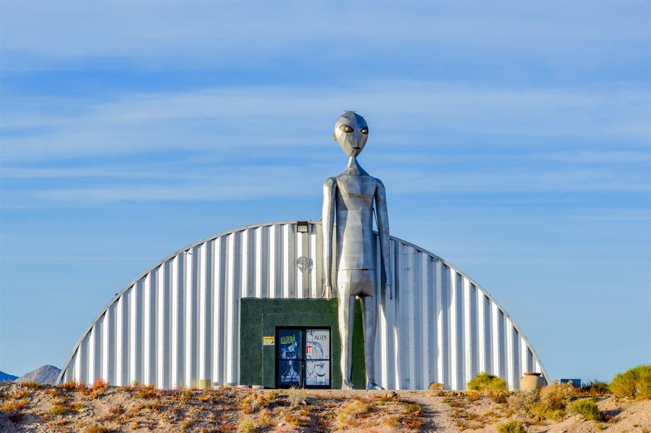 https://loveincorporated.blob.core.windows.net/contentimages/gallery/2fd5dc58-4dd3-4ca4-9018-b0c80246c6cb-spooky_places_pine_barrens.jpg